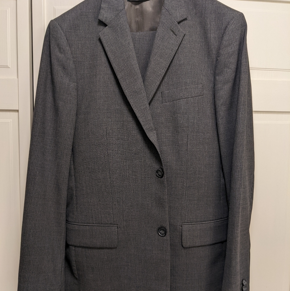 3-piece Express pinstripe suit 42L 34/34